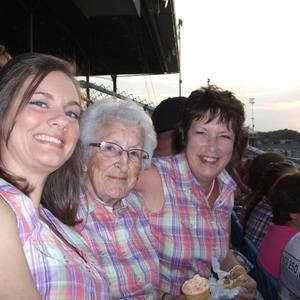 Meet your Posher, Becky